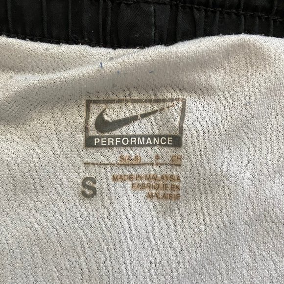 Nike Shorts - Picture 2 of 3